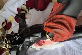 Brota de crucifico sustancia similar a la sangre en capilla de Veracruz