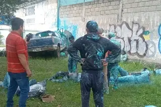 Camioneta se estrella en Banderilla y deja 8 heridos