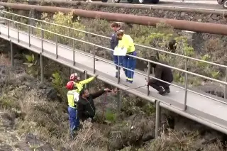 Buscan a 2 mujeres presuntamente atrapadas en grieta de zona arqueológica