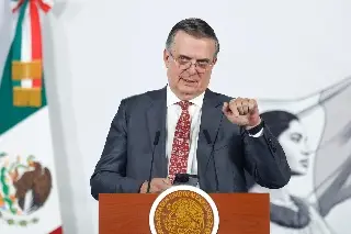 Ebrard admite que su hijo vivió 6 meses en embajada de México en Londres