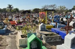 Invitan a limpiar el cementerio de Veracruz; este es el motivo 