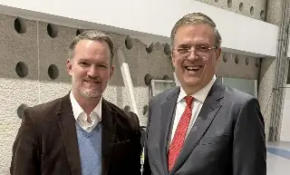 Representante comercial de EU llega a México para verse con Sheinbaum y Ebrard