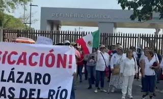 Vecinos denuncian afectaciones a la salud por refinería de Dos Bocas