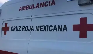Mujer queda prensada de la mano en máquina para hacer tortillas 