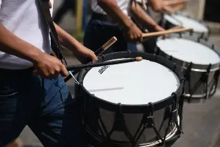 Prevén que desfilen más de 50 mil personas por el Día del trabajo en Xalapa, Veracruz 