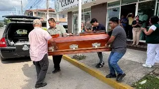 Dolor e indignación: Dan último adiós a doctora asesinada en la México - Tuxpan