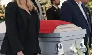 Casa Blanca pide a Sheinbaum 'empatía' por los 2 agentes de EU fallecidos en Chihuahua