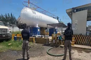 Aseguran casi 12 mil litros de gas LP en Tuxpan, Veracruz; hay un detenido