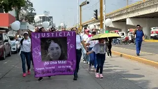 Que se esclarezcan los hechos: marchan tras asesinato de doctora Bertha