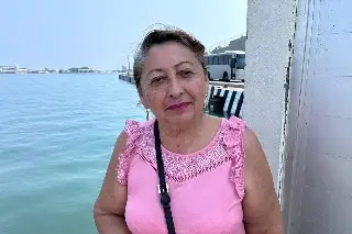 Con orgullo y emoción: así recibió una abuelita a su nieto cadete en Veracruz
