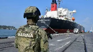 Dos militares en retiro, responsables del caso de huachicol fiscal: abogado de ex vicealmirante