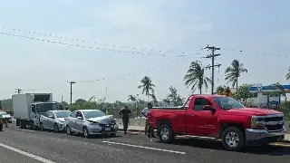 Fuerte accidente en carretera de Veracruz; conoce a qué altura 