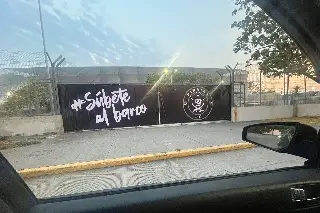 Vuelve el fútbol a Veracruz; colocan lonas de Piratas FC en el Luis 'Pirata' Fuente 