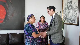 Rigoberta Menchú asume cargo en Relaciones Exteriores