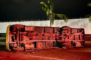 Iba en la ruta Costera cuando volcó y su vida cambió 