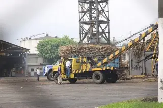 Ex obreros de ingenio protestan por adeudo de 9 mdp