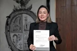 Gobernadora interina de Sinaloa, la 'meserita de lonchería' exhibida por Rocha Moya