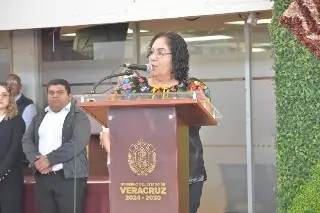 Solo la gobernadora y la titular de la SEV pueden suspender clases, advierte Claudia Tello 