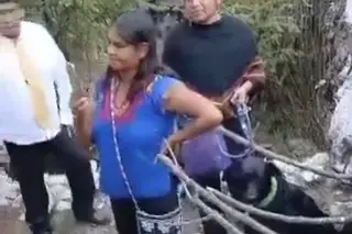 Casi linchadas, por meter a su perro a un río considerado como 'sagrado'