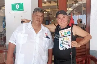Ciclista recorre más de mil 100 kilómetros para concientizar sobre el cáncer infantil