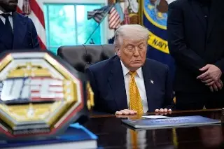Trump habla con presidenta de Comisión Europea y fija fecha para cumplir acuerdo comercil