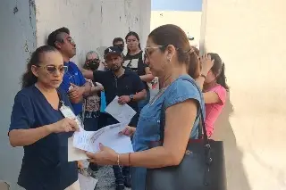 Donadores de sangre se quejan por esperar bajo los rayos del sol en el IMSS de Cuauhtémoc 