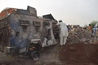 Ataque deja 15 policías muertos en puesto de control en Pakistán