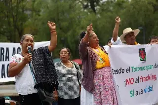 Ambientalistas protestan contra el 'fracking sustentable' propuesto por Sheinbaum