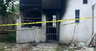 Intentan saquear casa quemada donde murió joven en Bosques de Tarimoya