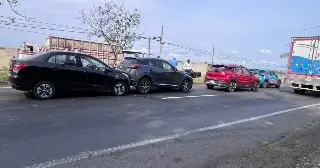 Carambola en la carretera federal Veracruz-Xalapa