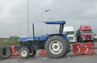 Por segundo día consecutivo, bloquean accesos al Aeropuerto Internacional Felipe Ángeles