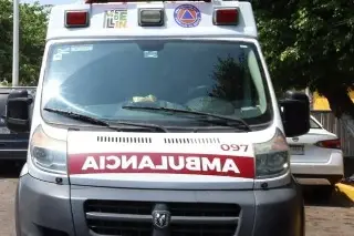 Motociclista resulta lesionado tras chocar contra camión en carretera a Medellín (+Video)
