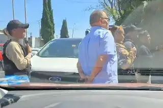 Reportan retención de dos periodistas en Tecámac, Estado de México 