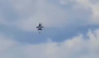 Dos aviones de combate chocan durante espectáculo aéreo en EU (+Video)