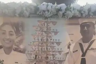 Mexicanos en Nueva York rinden homenaje a cadetes fallecidos en accidente del Cuauhtémoc 