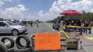 Filas de 70 km por bloqueo que cumple más de 24 horas en autopista de Querétaro