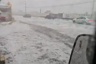 ¡En plena temporada de calor! Impactante granizada cae en Edomex (+Video)