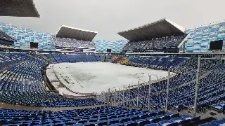 ¡Una auténtica joya! Estadio de la Liga MX se pinta de blanco tras caída de granizo (+Fotos)