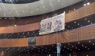 El cártel de Morena: PRI arma protesta en San Lazaro hasta con gritos y megáfonos