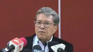 Ricardo Monreal se molesta con el PRI tras llamarlos 'El Cártel de Morena' y 'Narcos del bienestar'