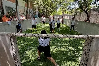 Estrenan cancha y ya alistan su Mundialito; beneficiará a más de 100 niños en Veracruz