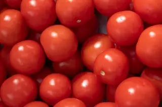 Golpe al bolsillo: tomate sigue caro y estos productos se dispararon en Veracruz