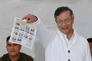 Gustavo Petro acusa presuntas irregularidades durante elección presidencial en Colombia