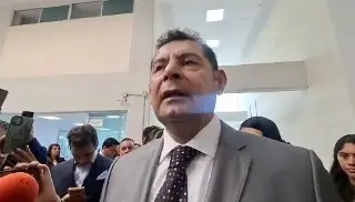 Tres lesionados, saldo preliminar de explosión de 4 pipas de huachicol: gobernador de Puebla
