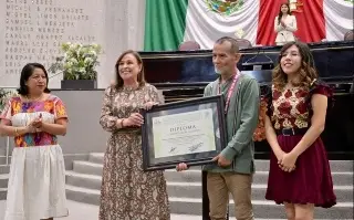 Congreso de Veracruz entrega a Roberto Mora la 'Medalla al Mérito Ambiental 2026'