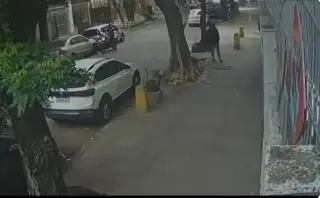Le sucedió lo que menos esperaba y 'su mochila la salvó' (+Video)
