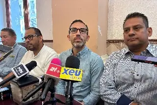 ¿Apagones en la Aduana de Veracruz? Transportistas explican por qué los camiones se quedan varados tanto tiempo 