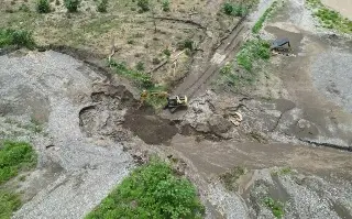 Por lluvias, colapsa puente que conecta norte de Veracruz con Puebla 