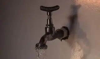 Usuarios de fraccionamiento de Veracruz reportan que no tienen agua 