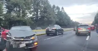 Dos accidentes en mismo tramo carretero este sábado dejan cuantiosos daños